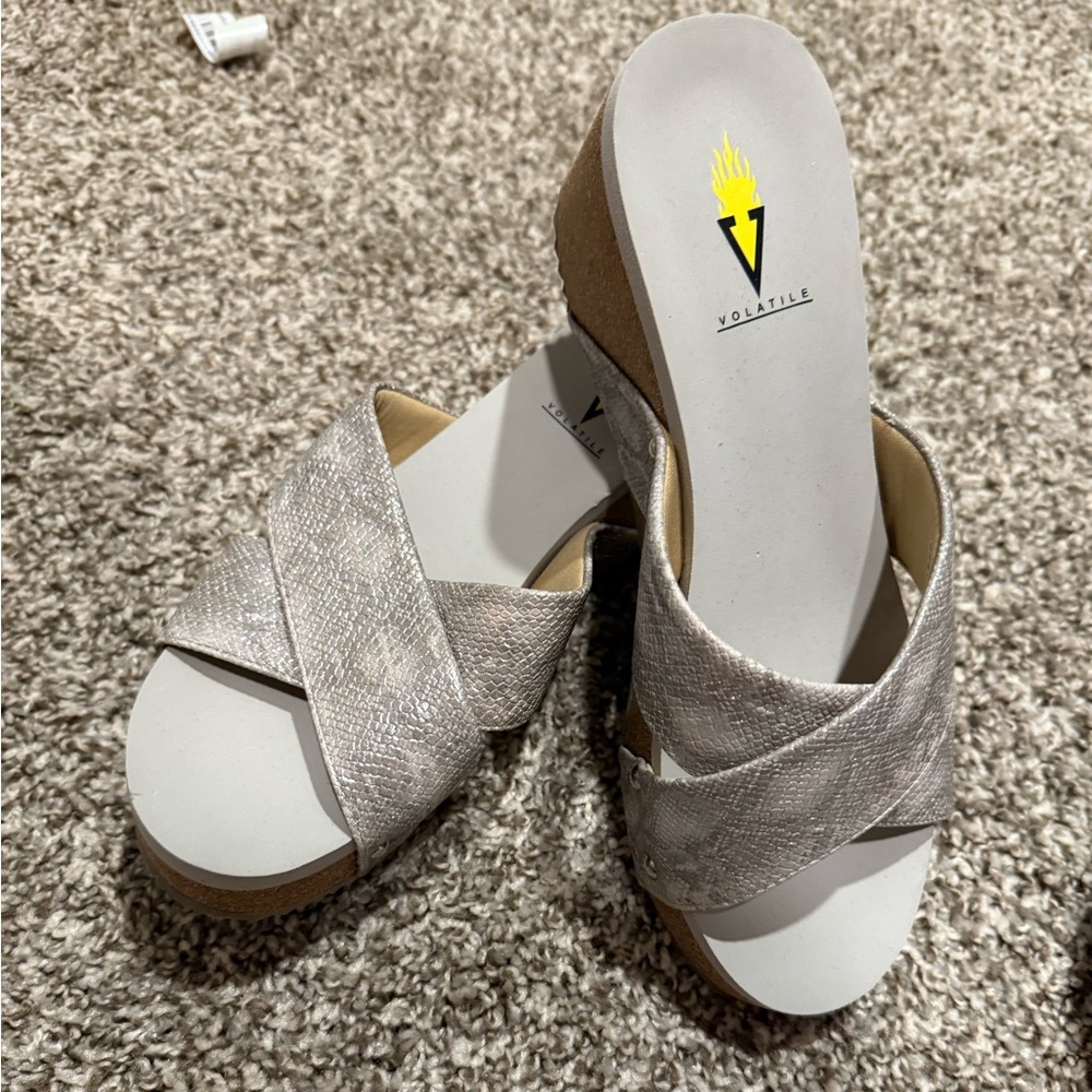 Volatile. Silver snake print. Super comfy. Wedge. Size 9.